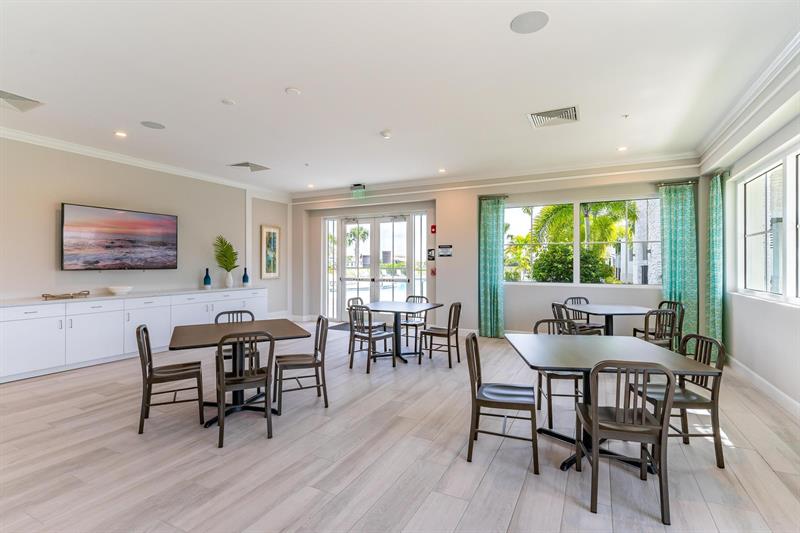 Image 43 of 50 For 4194 Marina Way