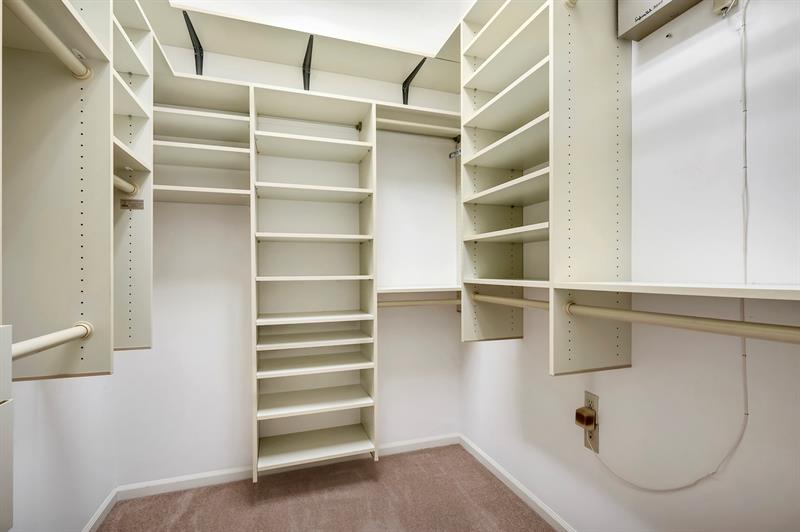 Image 13 of 38 For 9342 10th St
