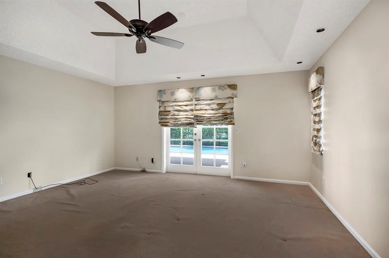 Image 16 of 38 For 9342 10th St