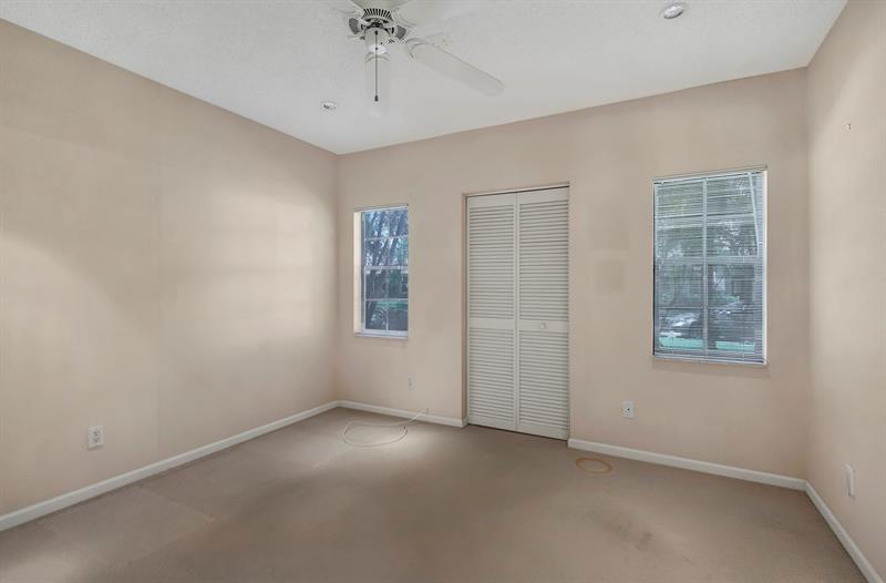 Image 21 of 38 For 9342 10th St