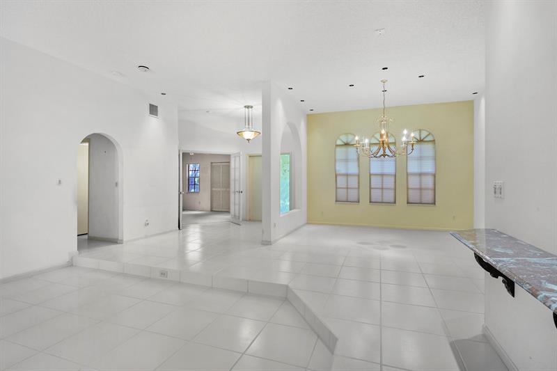 Image 3 of 38 For 9342 10th St