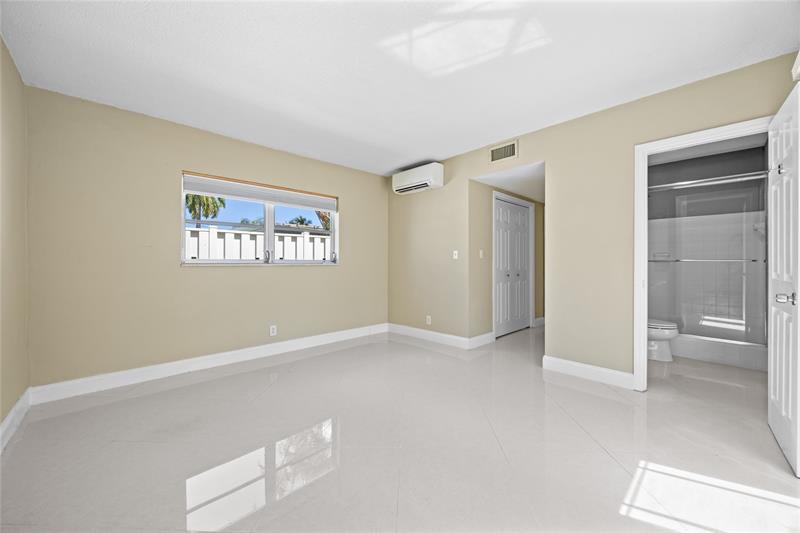 Image 18 of 53 For 2025 38th St
