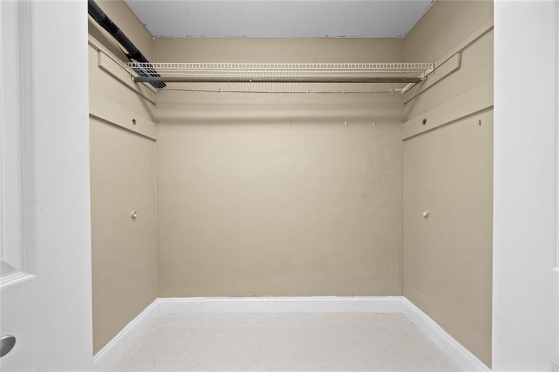 Image 22 of 53 For 2025 38th St