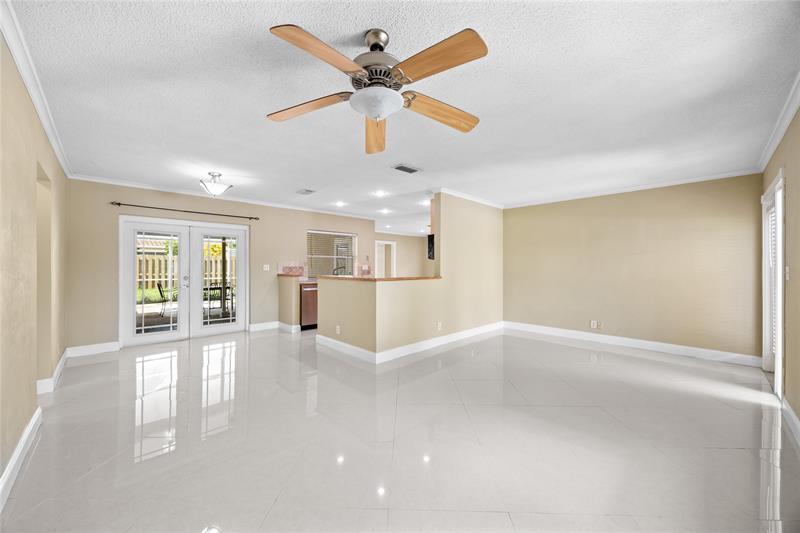 Image 3 of 53 For 2025 38th St