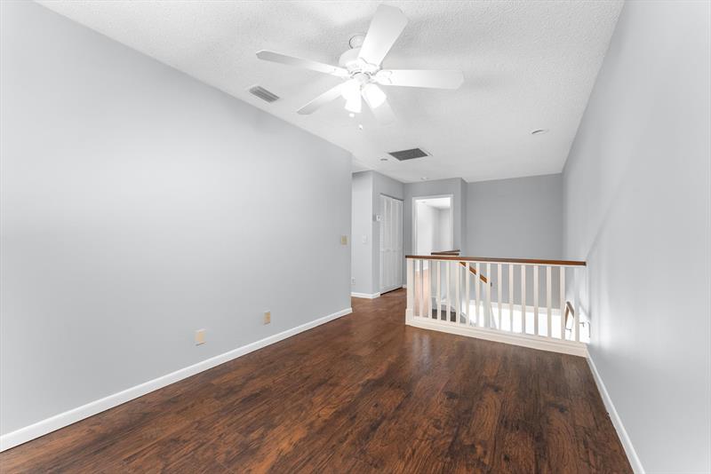 Image 14 of 46 For 6175 Riverwalk Ln  4