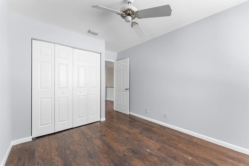 Image 17 of 46 For 6175 Riverwalk Ln  4