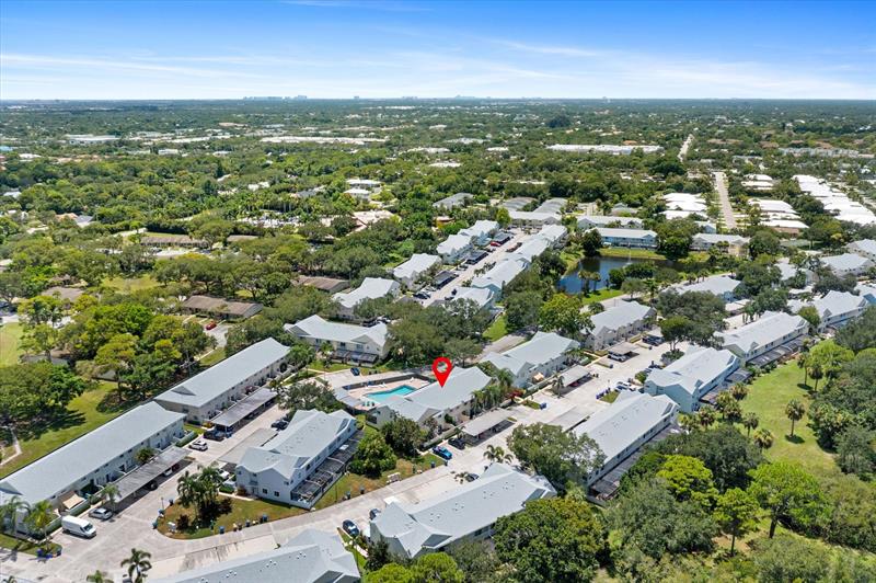Image 26 of 46 For 6175 Riverwalk Ln  4