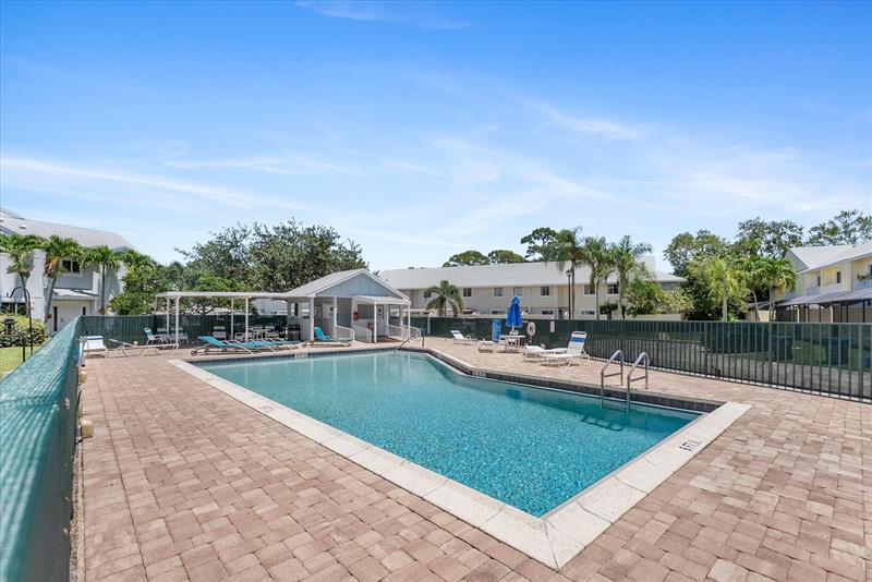 Image 29 of 46 For 6175 Riverwalk Ln  4