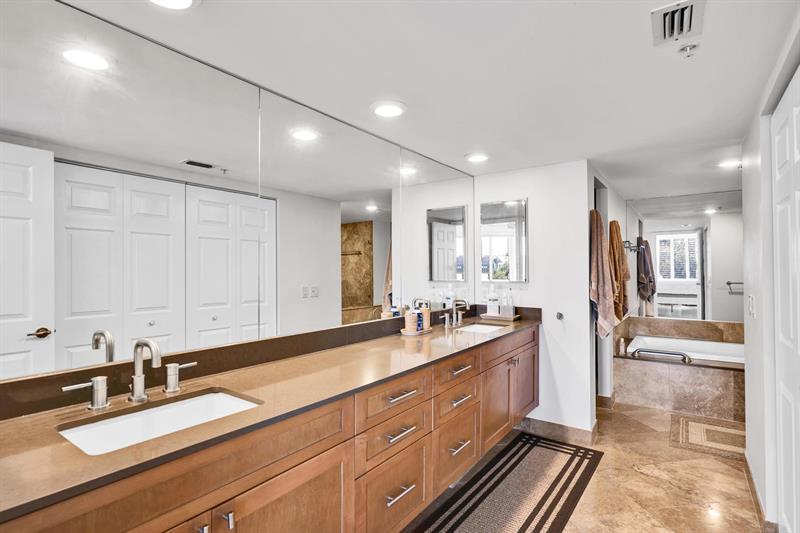 Image 24 of 53 For 2880 14th Street Cswy 110