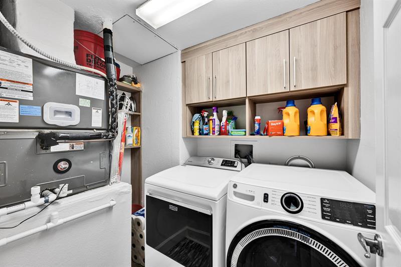 Image 45 of 53 For 2880 14th Street Cswy 110