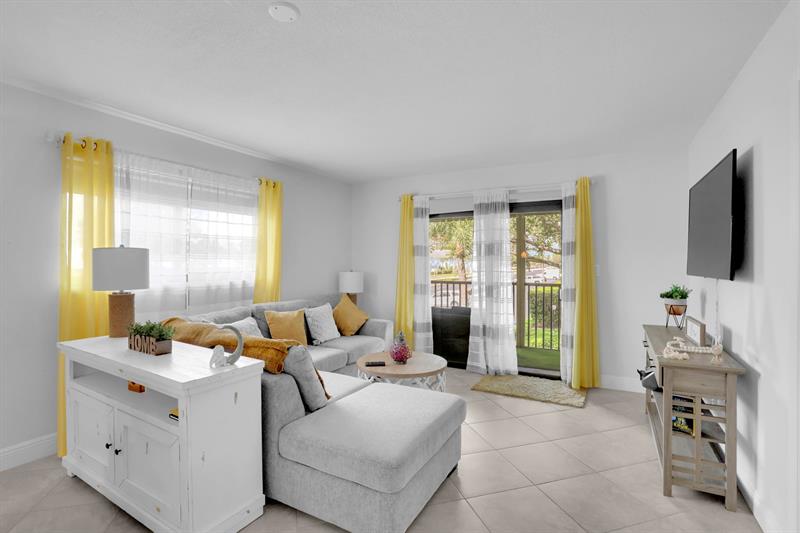Image 4 of 25 For 2601 14th Street Cswy  245