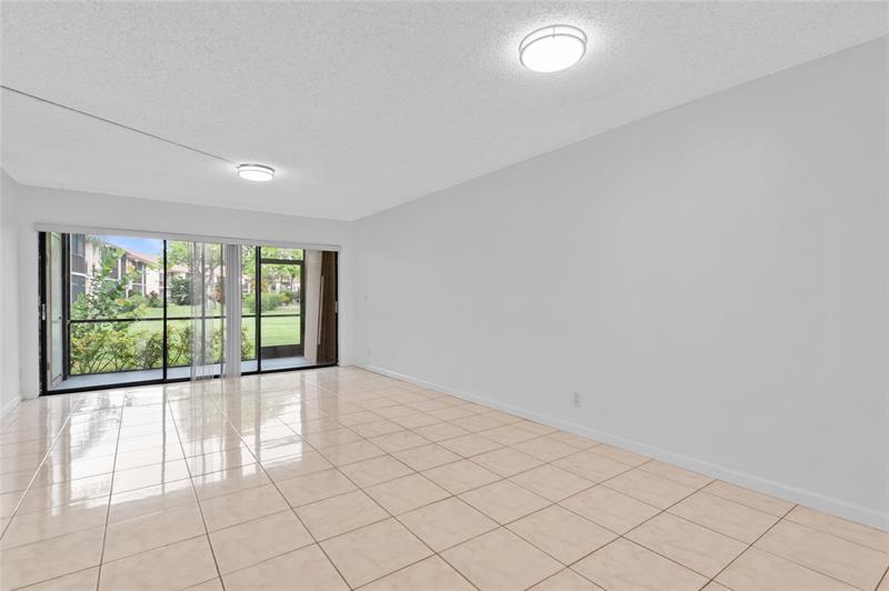 Image 18 of 23 For 2355 15th St  75