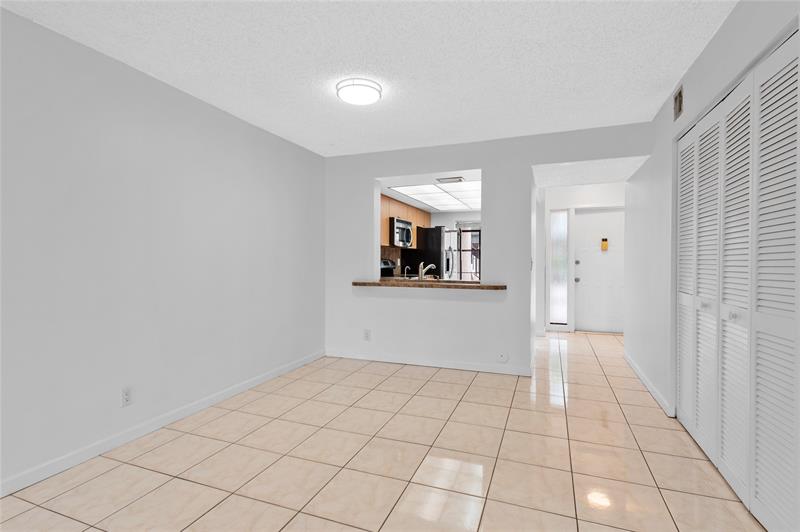 Image 20 of 23 For 2355 15th St  75