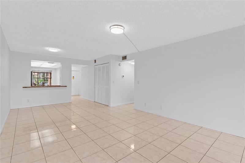 Image 21 of 23 For 2355 15th St  75