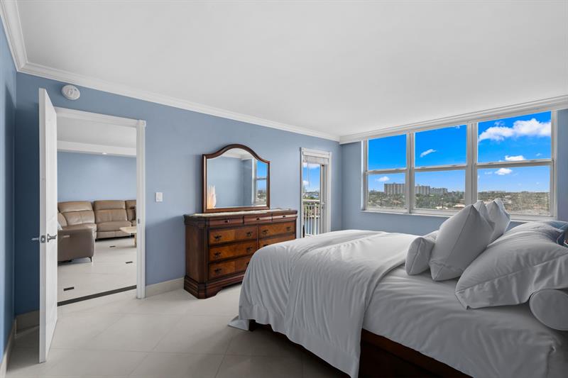 Image 12 of 62 For 511 Bayshore Dr  904