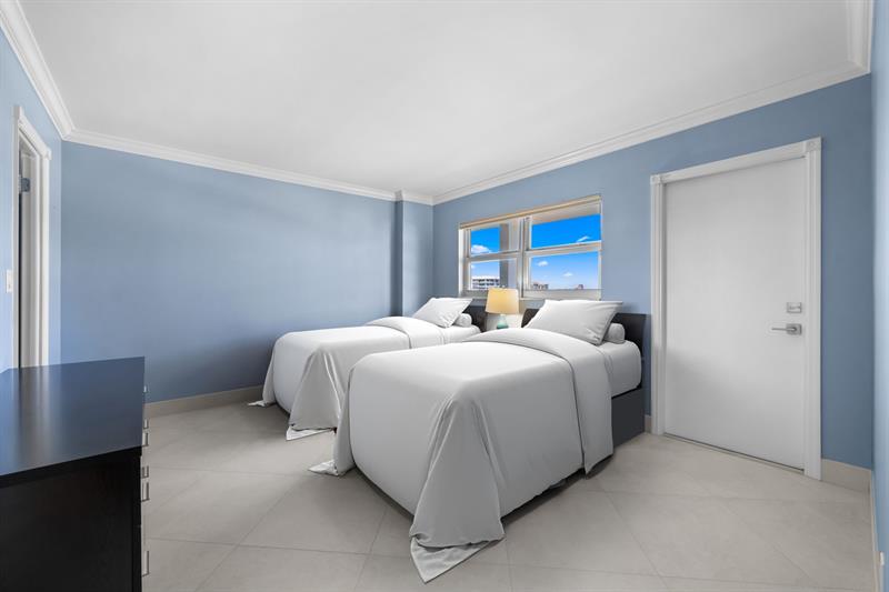 Image 19 of 62 For 511 Bayshore Dr  904