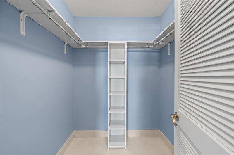 Image 21 of 62 For 511 Bayshore Dr  904