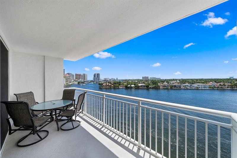 Image 23 of 62 For 511 Bayshore Dr  904