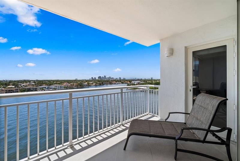 Image 25 of 62 For 511 Bayshore Dr  904