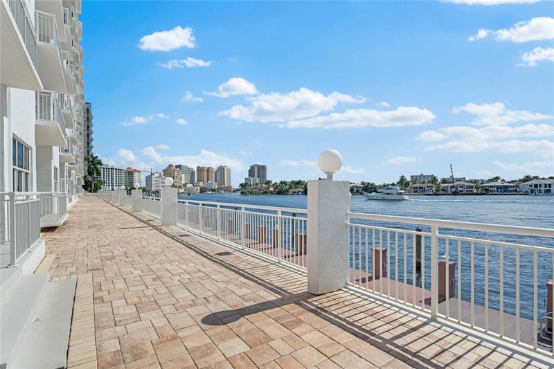 Image 39 of 62 For 511 Bayshore Dr  904