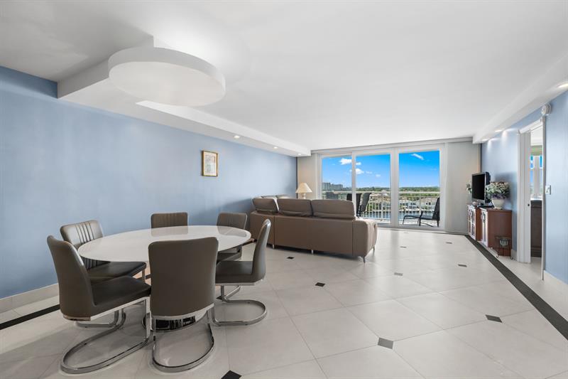 Image 5 of 62 For 511 Bayshore Dr  904