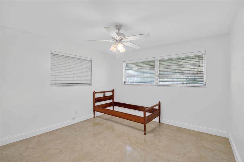 Image 10 of 48 For 5305 Johnson St