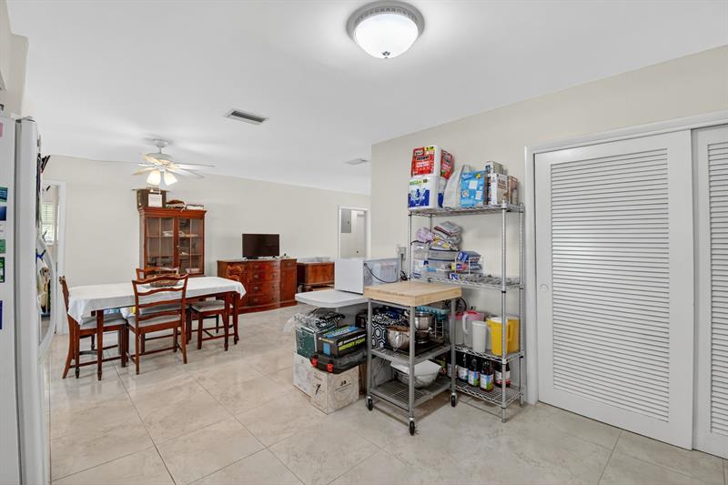 Image 33 of 48 For 5305 Johnson St