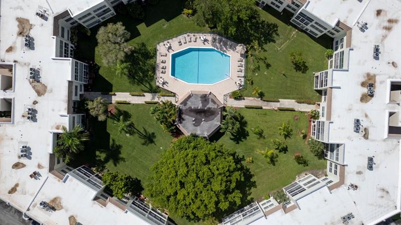 Image 19 of 42 For 6850 Royal Palm Blvd  G 208