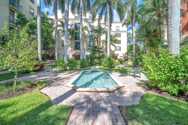 Details for 630 Sapodilla Ave  407, West Palm Beach, FL 33401