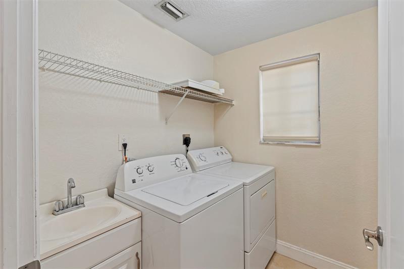 Image 26 of 40 For 5960 99th Ter
