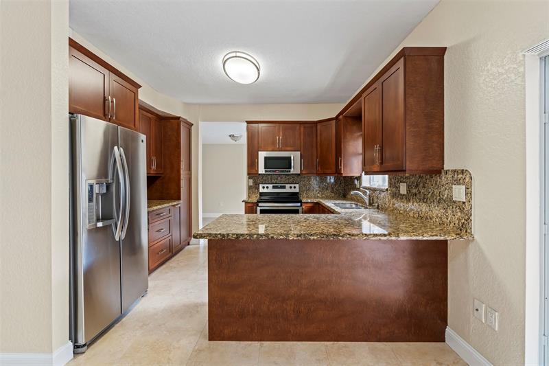 Image 4 of 40 For 5960 99th Ter