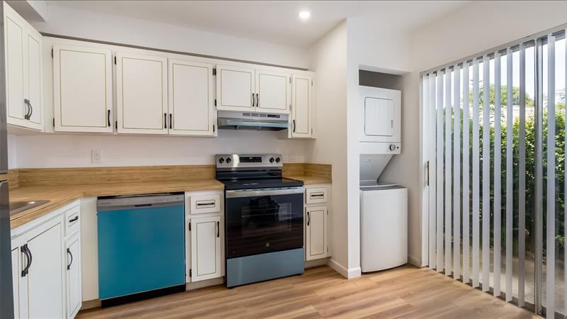 Image 10 of 22 For 3001 4th Ter  162