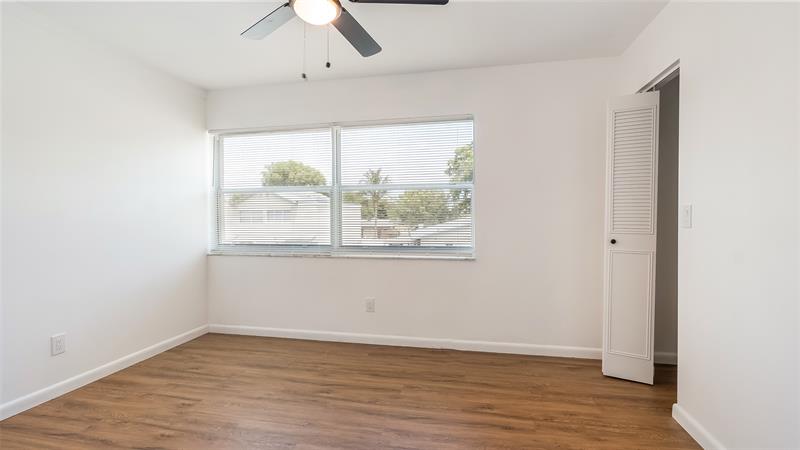 Image 18 of 22 For 3001 4th Ter  162