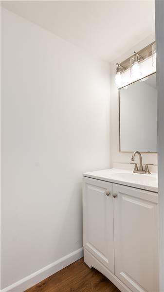 Image 9 of 22 For 3001 4th Ter  162