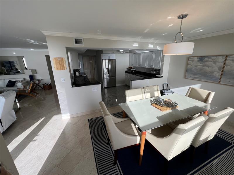 Image 14 of 42 For 4900 Ocean Blvd  1010