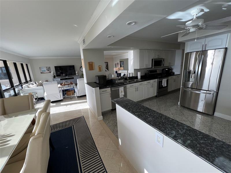 Image 19 of 42 For 4900 Ocean Blvd  1010