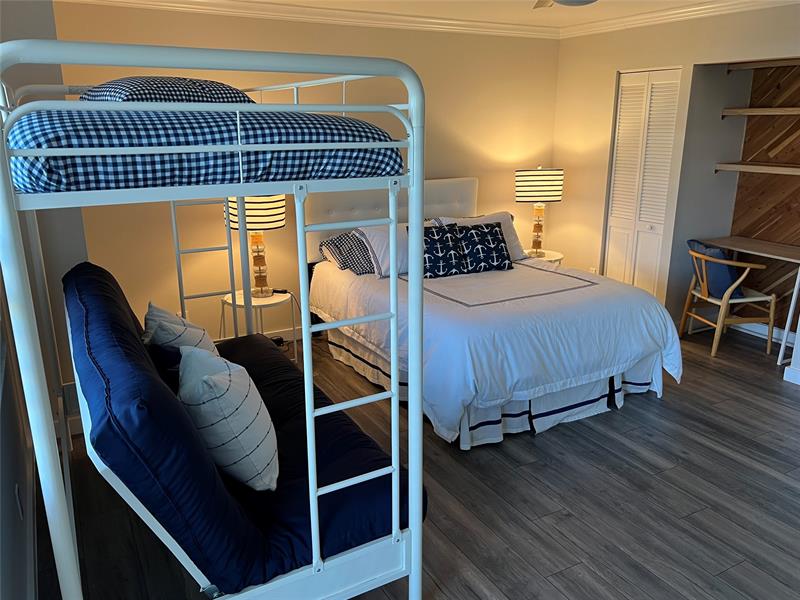 Image 30 of 42 For 4900 Ocean Blvd  1010