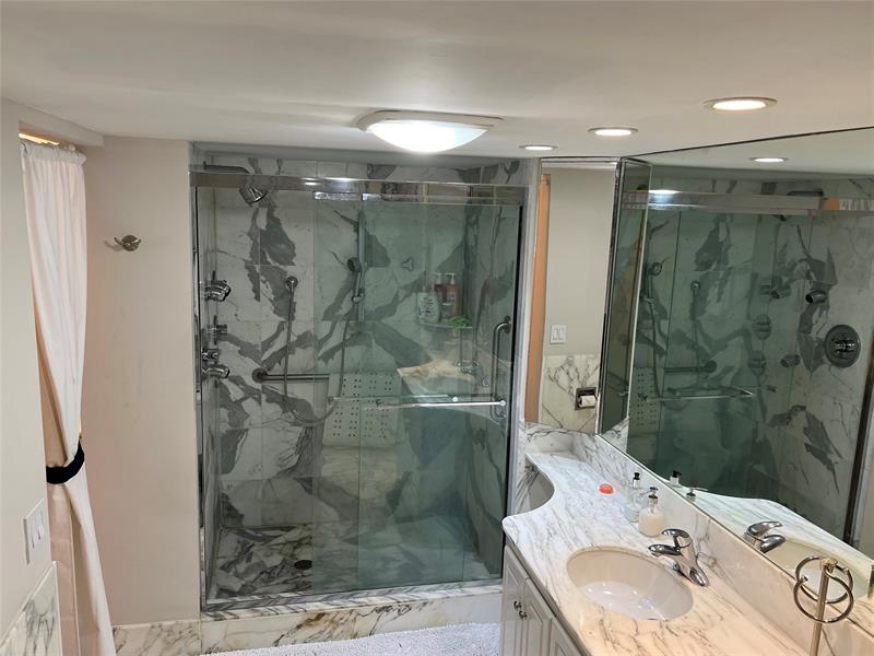 Image 39 of 42 For 4900 Ocean Blvd  1010