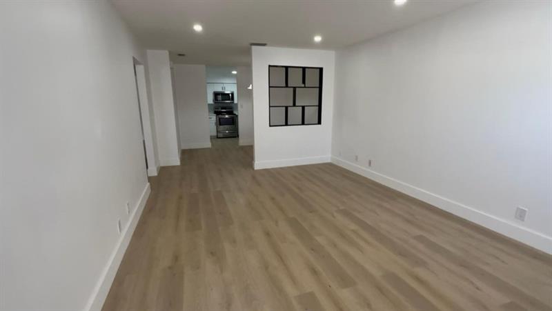 Image 4 of 6 For 1460 22nd Ct  1