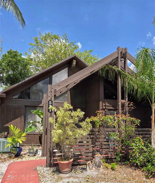 Details for 521 University Dr  3-8, Plantation, FL 33324