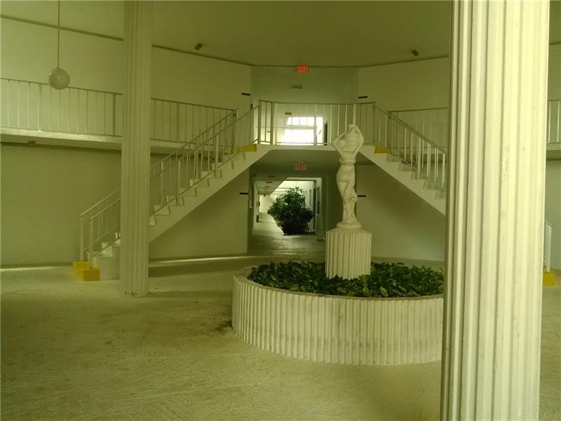 Image 17 of 18 For 6507 Winfield Blvd  203-c