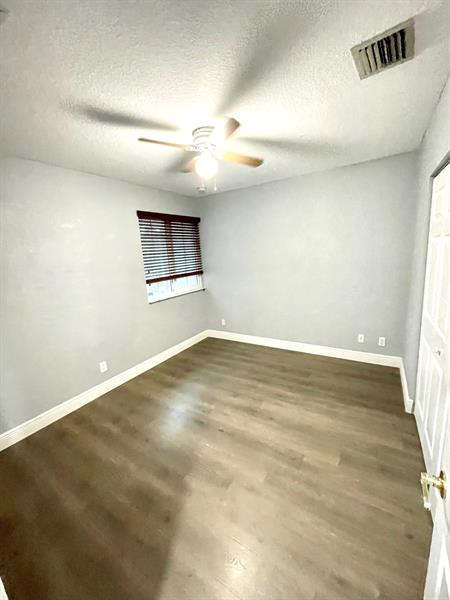 Image 7 of 19 For 1414 34th Way  1414