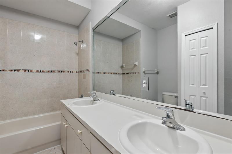 Image 25 of 45 For 13770 276th St