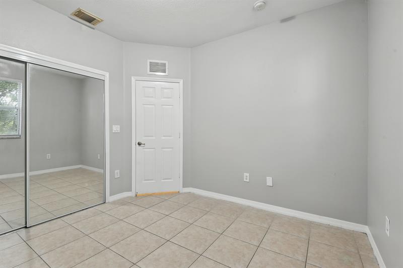 Image 28 of 45 For 13770 276th St