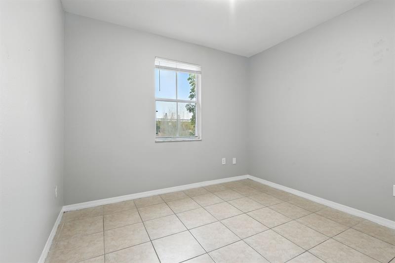 Image 31 of 45 For 13770 276th St