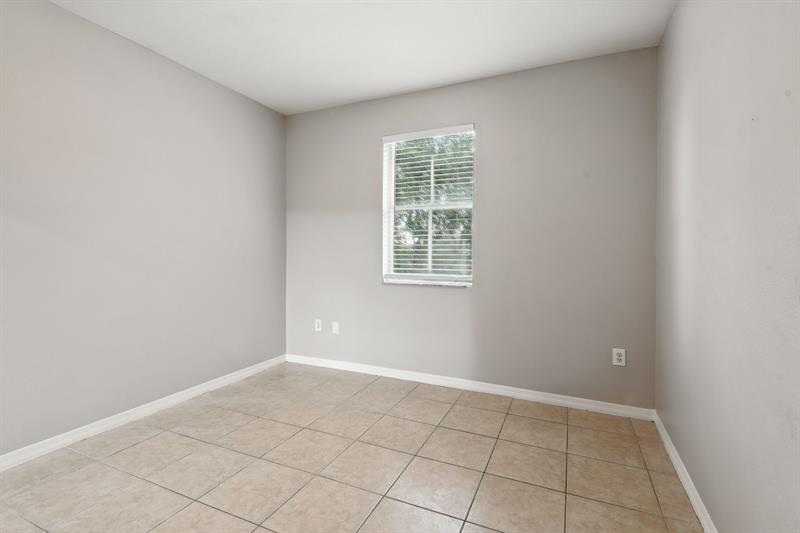 Image 32 of 45 For 13770 276th St