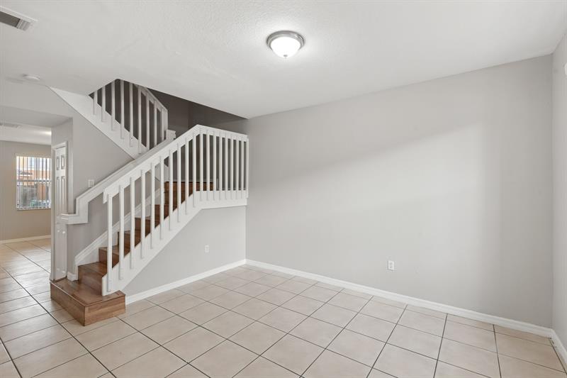 Image 10 of 42 For 24055 109th Ct