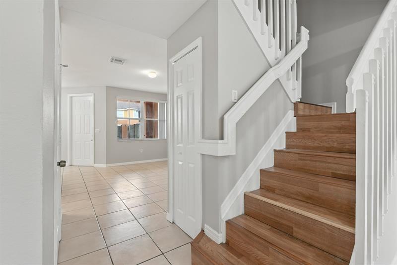 Image 12 of 42 For 24055 109th Ct
