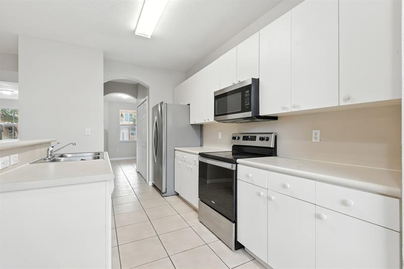 Image 18 of 42 For 24055 109th Ct