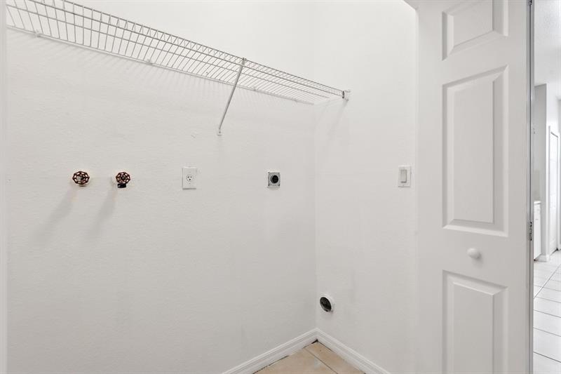 Image 19 of 42 For 24055 109th Ct